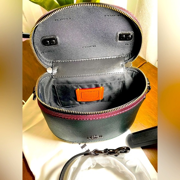 Coach new metallic bag - Picture 11 of 16